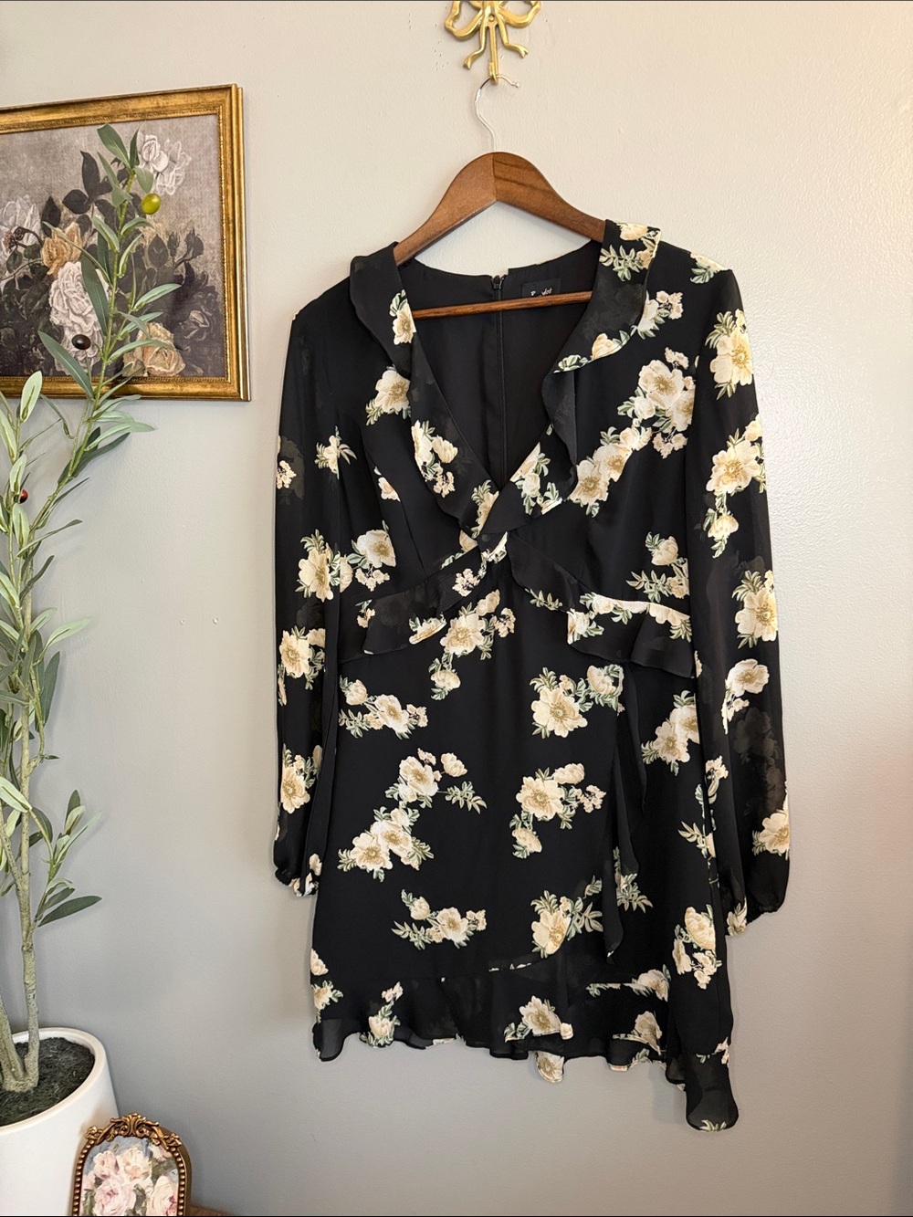 Bardot Floral Ruffle Long Sleeve Mini Dress Black Cream US 10 Large - Picture 2 of 10